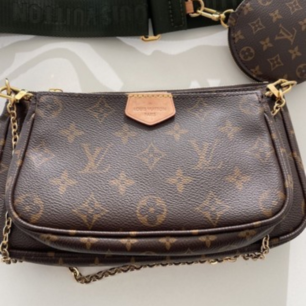 Brand new LV multi pochette. 110% Authentic